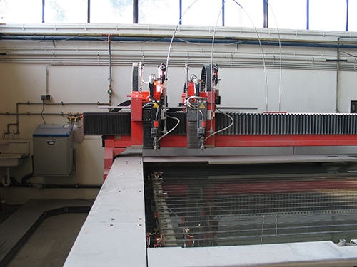 CNC Bystronic Hochdruck-Wasserstrahlschneiden 2000 x 3000 mm